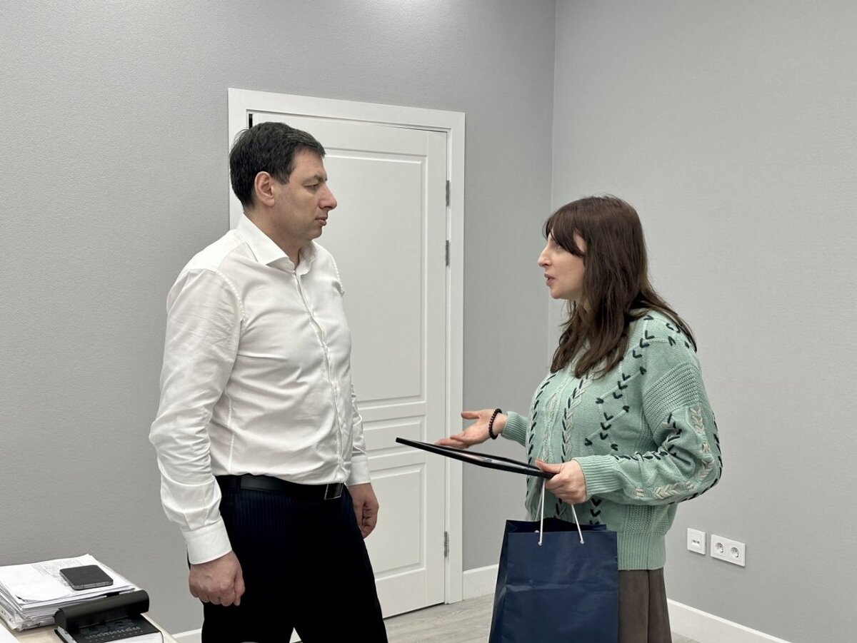    В Ханты-Мансийске медики Центра профпатологии помогают подопечным центра «Фавор»