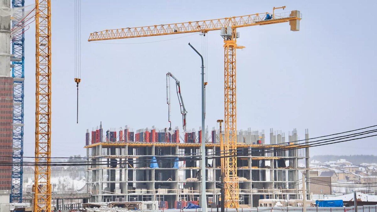     Алексей Николаев, совладелец компании по продаже недвижимости «WELLSIDE» рассказал для Inkazan, чего ожидать от рынка жилья в ближайшее время, и что будет с ценами на квартиры в Казани и других крупных городах.