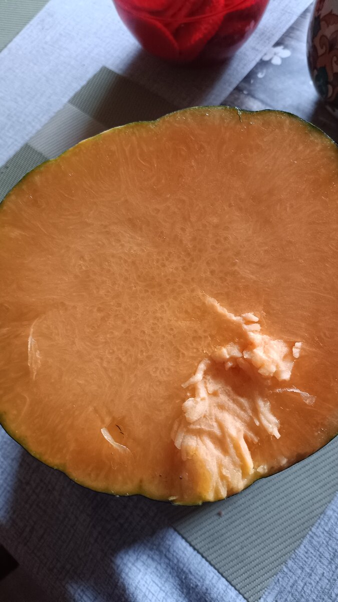 Тыква на срезе, одна мякоть!