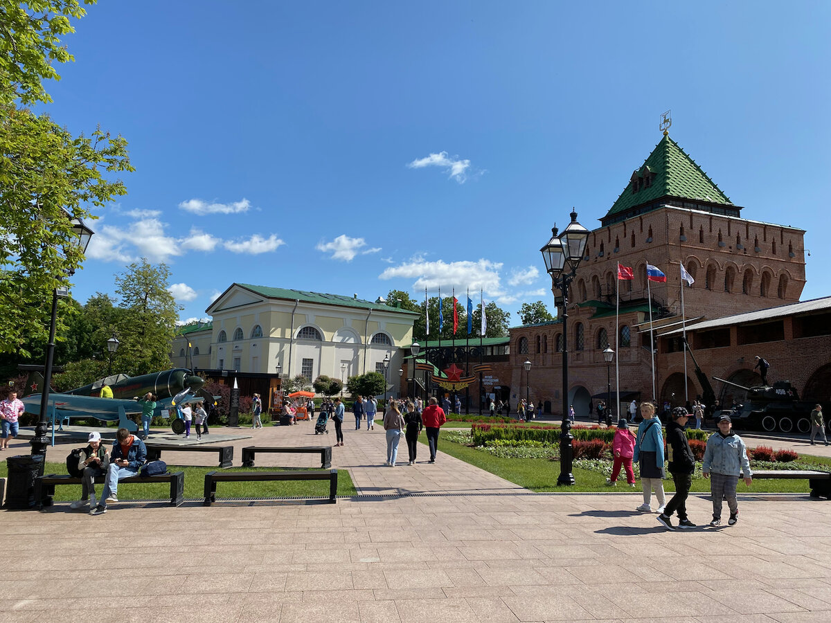 Кремль в Нижнем Новгороде. Храмы на снос, Дом Советов, отколотый, он или не  он, танки и подлодки | СветЛость | Дзен