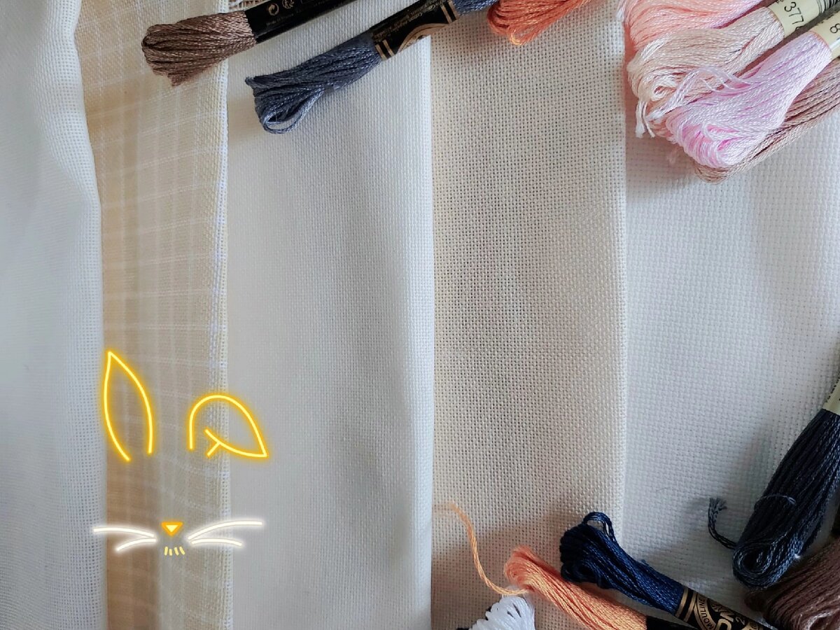 Основы для вышивки могут быть самыми разнообразными . 