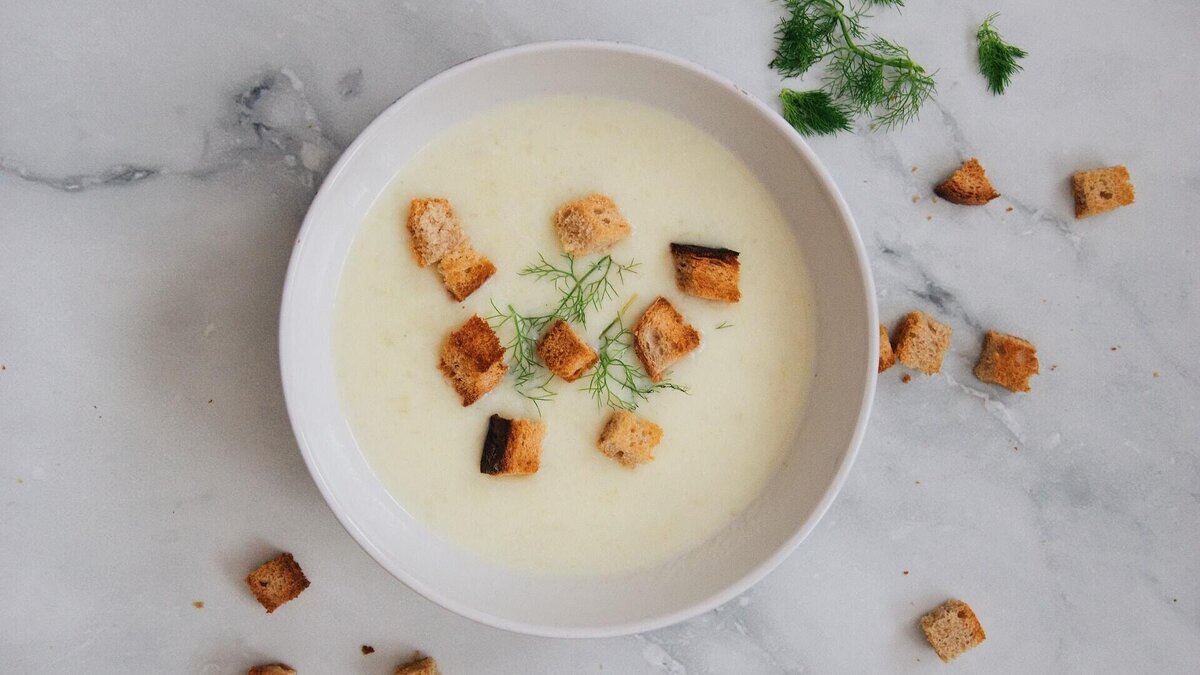    Чем заесть тягу к курению? © Unsplash / Julia Kicova