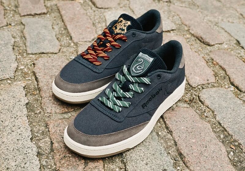 Harry Potter x Reebok Club C 85 Код модели: 100202575
Дата релиза: 1 декабря 2023
Цена: $70