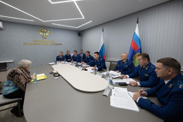    О каких проблемах ульяновцы рассказали Генпрокурору Игорю Краснову?