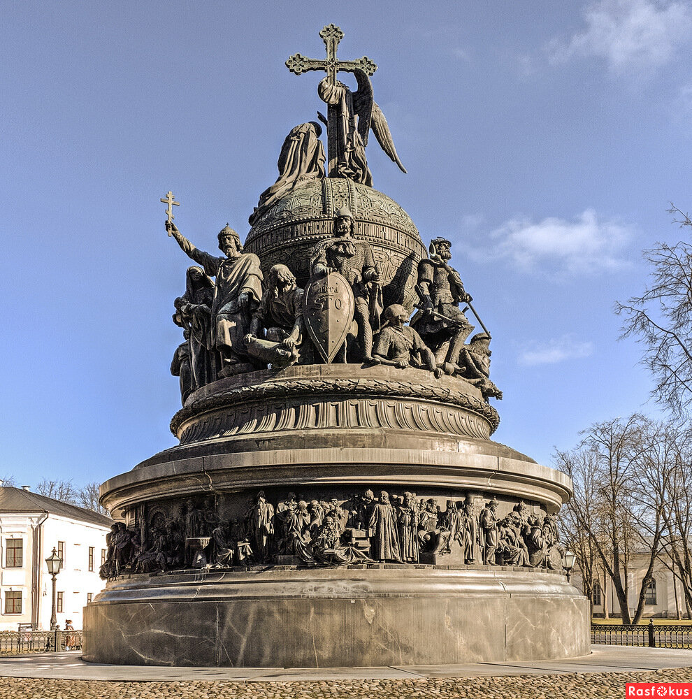 Памятник тысячелетие россии великий новгород. Памятник тысячелетию россии в великом новгороде 1862. Михаил микешин тысячелетие россии. Великий новгород тысячелетие руси новгород памятник. Микешин скульптор памятник тысячелетие россии.