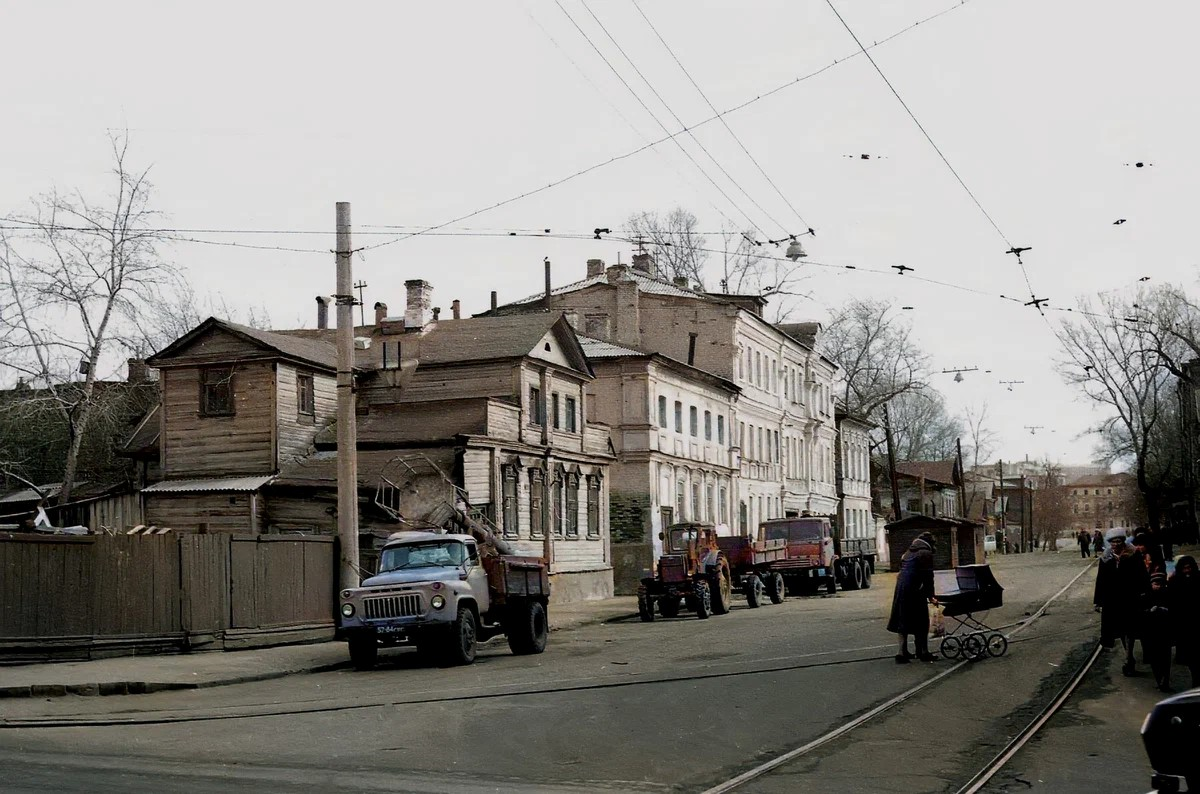 Нижний новгород 90 е. Нижний новгород 90 е. Московский вокзал нижний новгород 90е. Нижний новгород 90 е. Площадь революции нижний новгород.