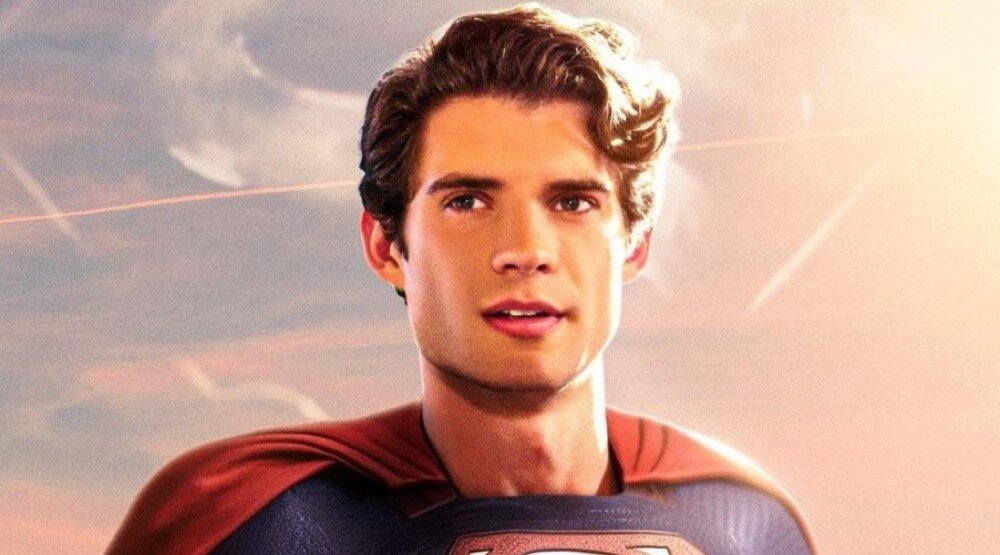     Дэвид Коренсвет в образе Супермена / Фото: Instagram*/Agtdesign/ *соцсеть признана в России экстремистской и запрещена