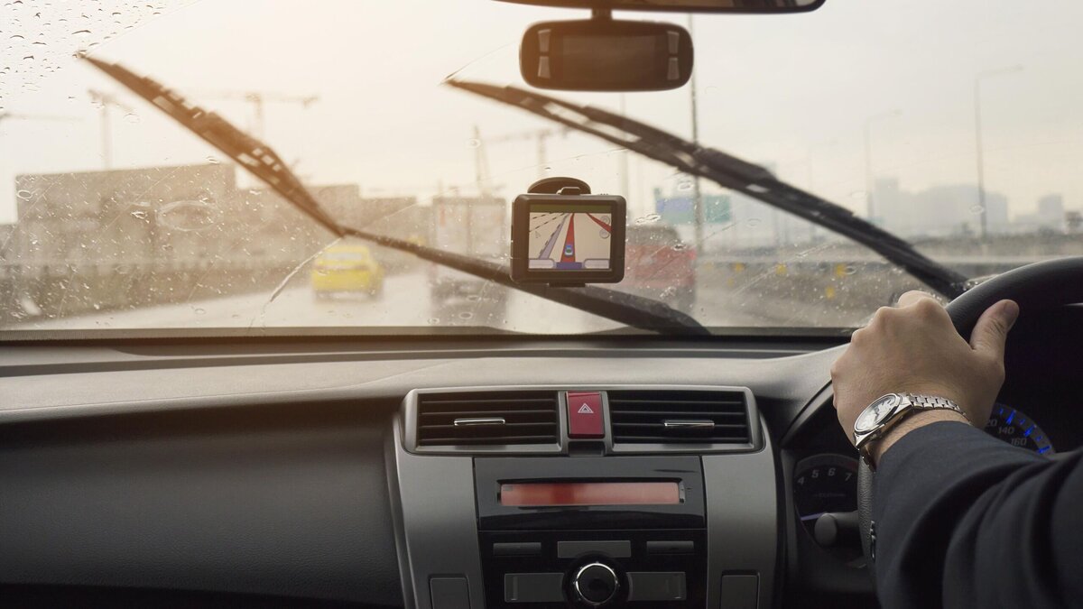    Какая "омывайка" не застынет в мороз: обратите внимание на состав© Freepik | jcomp