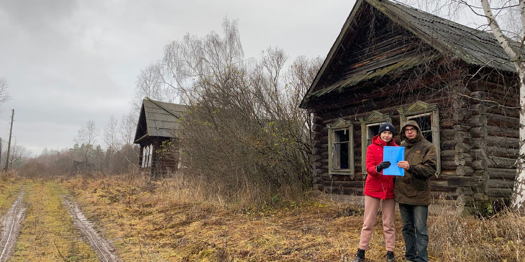 Показываю участки, которые нам удалось купить. Что на них сейчас есть?