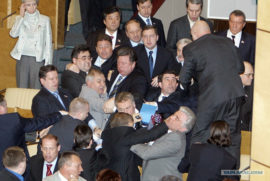 политические зарисовки. политический конфликт. причины социально политических конфликтов. драка в парламенте турции. внутриполитические конфликты.