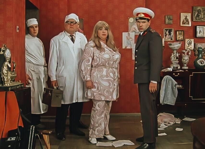 Длинноволосая блондинка. Фото с интернета.