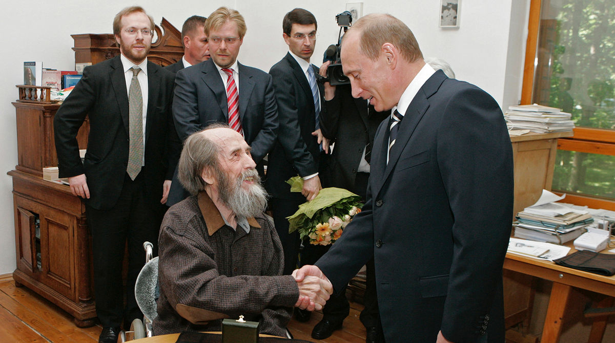 Занесем очередные лукавые слова Путина если не в протокол, то в скрижали истории.