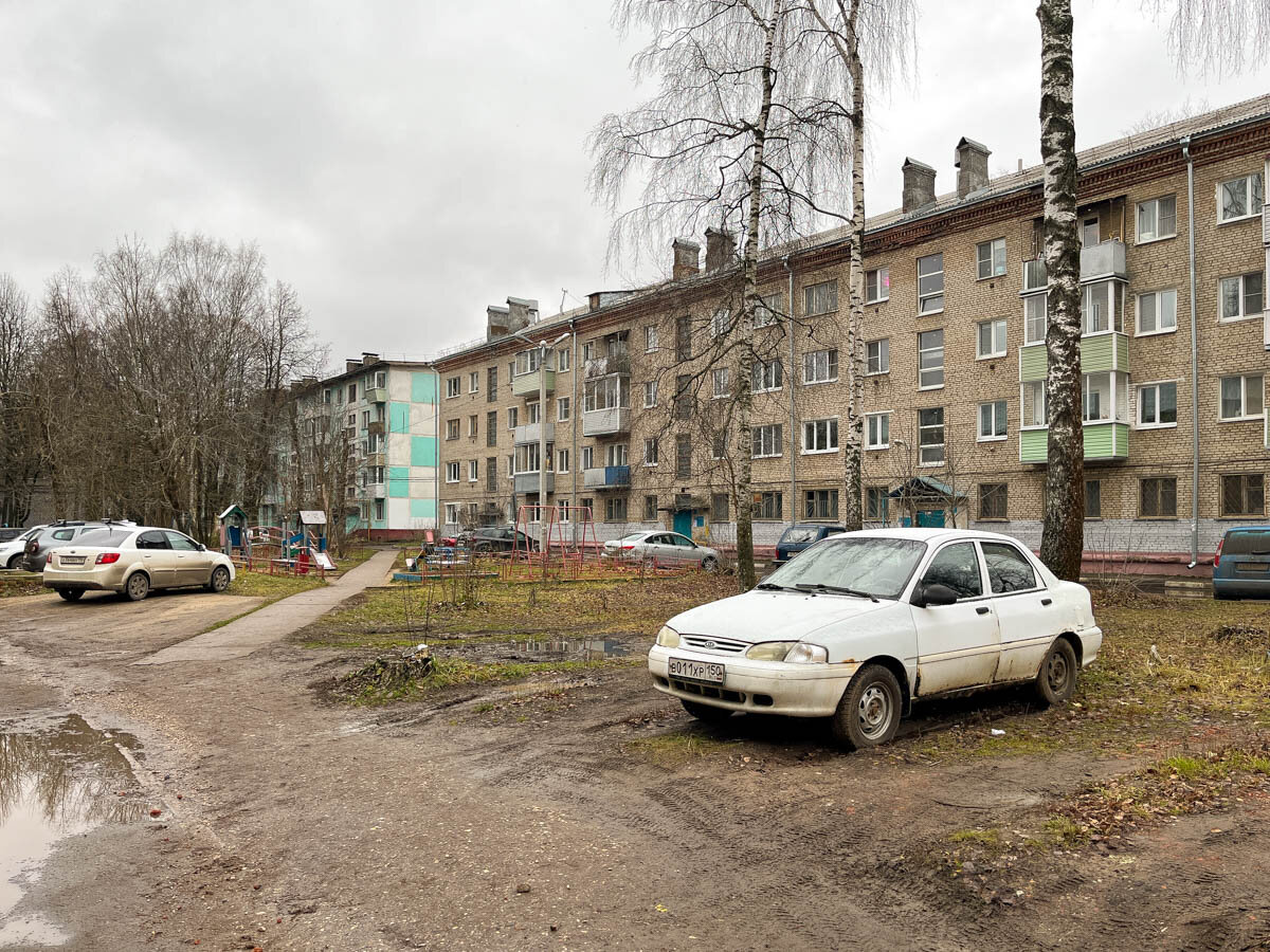 Дивеево гостиницы. Дивеево снять жилье посуточно. Жилье на сутки в дивеево рядом с монастырем. Монастырская гостиница дом паломника. Паломническая гостиница дивеево.