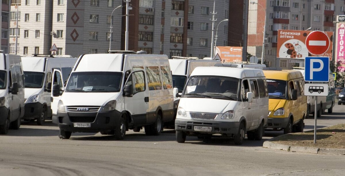   Жители Югорска и Советского просят глав своих муниципалитетов решить вопрос с пассажирскими перевозками