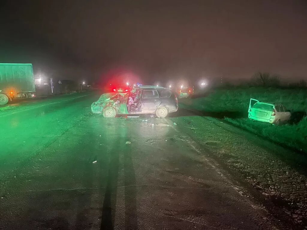    Рядом с Каменском-Шахтинским на дороге от М4 «Дон» до ЛНР произошла смертельная авария. Евгения Чеботарёва