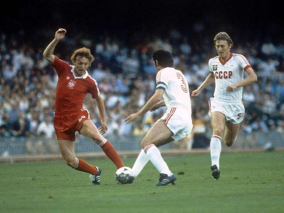 Советский спорт за 1982 год. Польша СССР 1982. СССР Польша 1982 матч. Сборная Польши ЧМ 1982. Сборная СССР 1982 футбол.