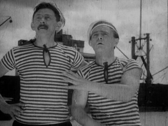 На пароходе.