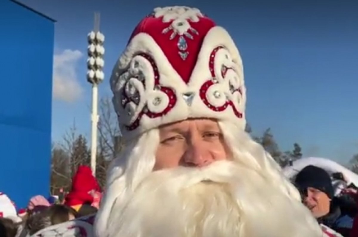    Деду Морозу понравился вологодский стенд на выставке "Россия"