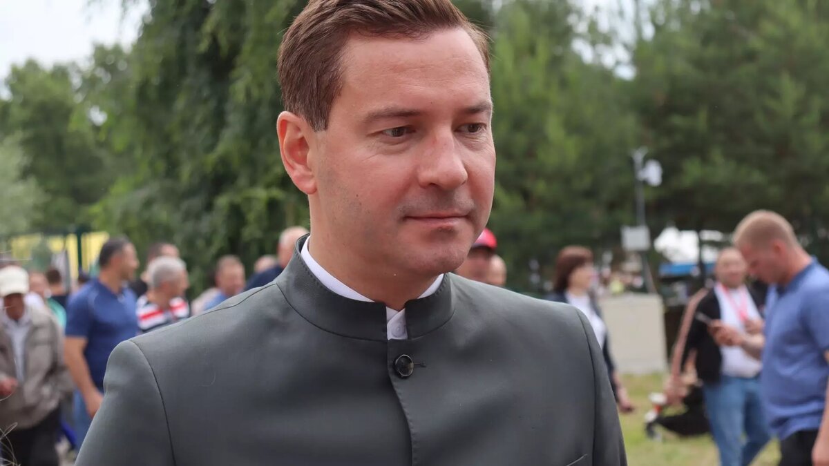     Министр спорта Татарстана Владимир Леонов выдвинул свою кандидатуру на должность вице-президента ФИСУ (международная федерация студенческого спорта). На этом настоял министр спорта России Олег Матыцин.