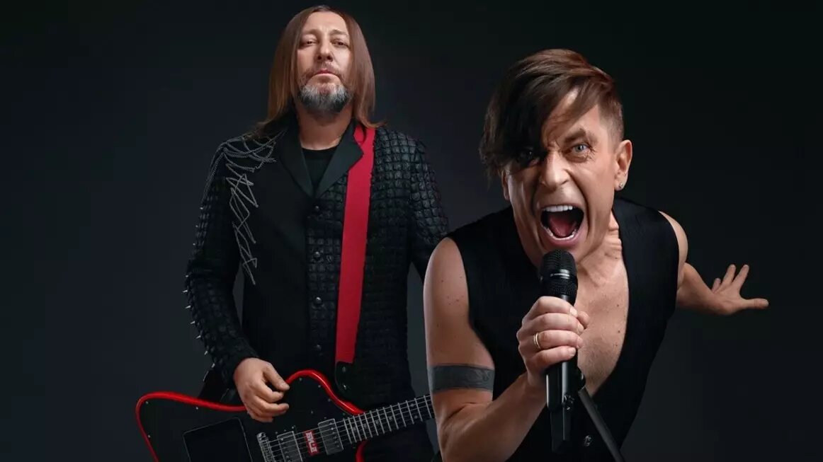     Участники знаменитой своими доносами на «неблагонадежных» россиян общественной организации «Зов народа» потребовали признать госизменниками и спонсорами терроризма музыкантов группы «Би-2.