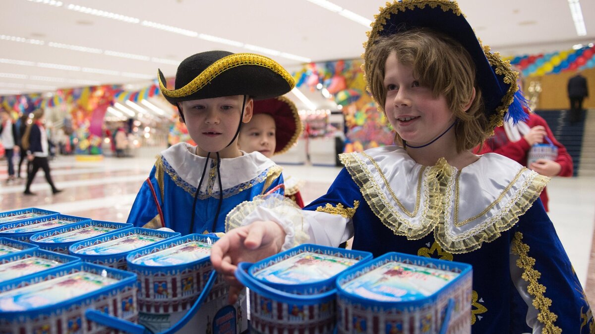    Дешевле и полезнее: как сэкономить на сладком подарке© РИА Новости | Евгения Новоженина