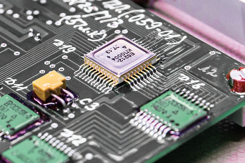 Российские микросхемы. Электронная компонентная база ЭКБ это. Современная микроэлектроника. Детали микроэлектроники. Микросхемы российского производства.