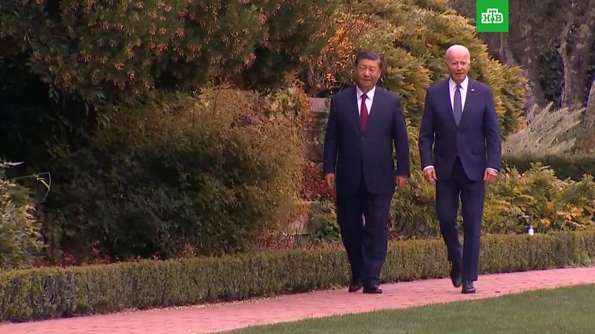    Байден после встречи с Си Цзиньпином вновь назвал лидера КНР «диктатором»