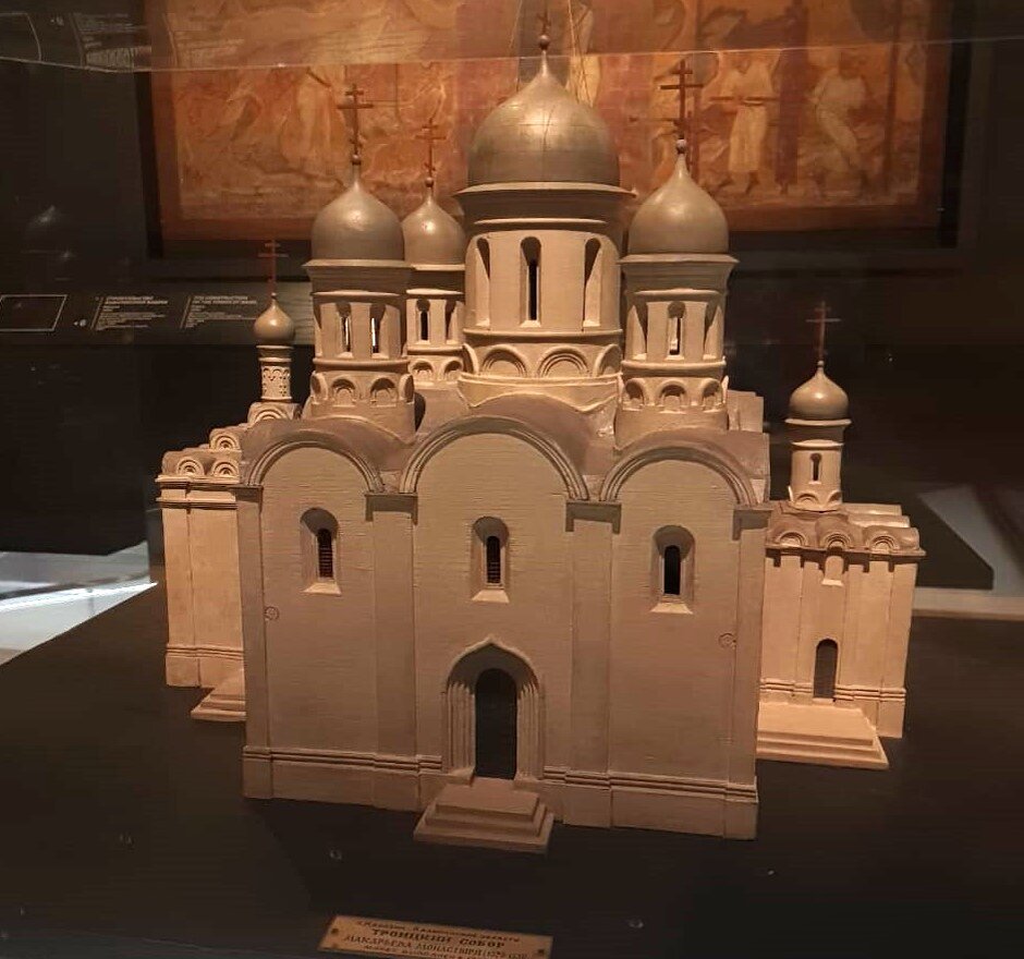 Троицкий собор Троицкого Макарьева монастыря в Калязине 1521-1523. Реконструкция масштаб 1:50
