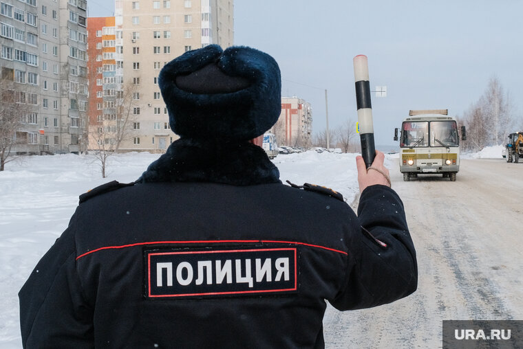    Полицейские ограничили движение автобусов по курганским трассам