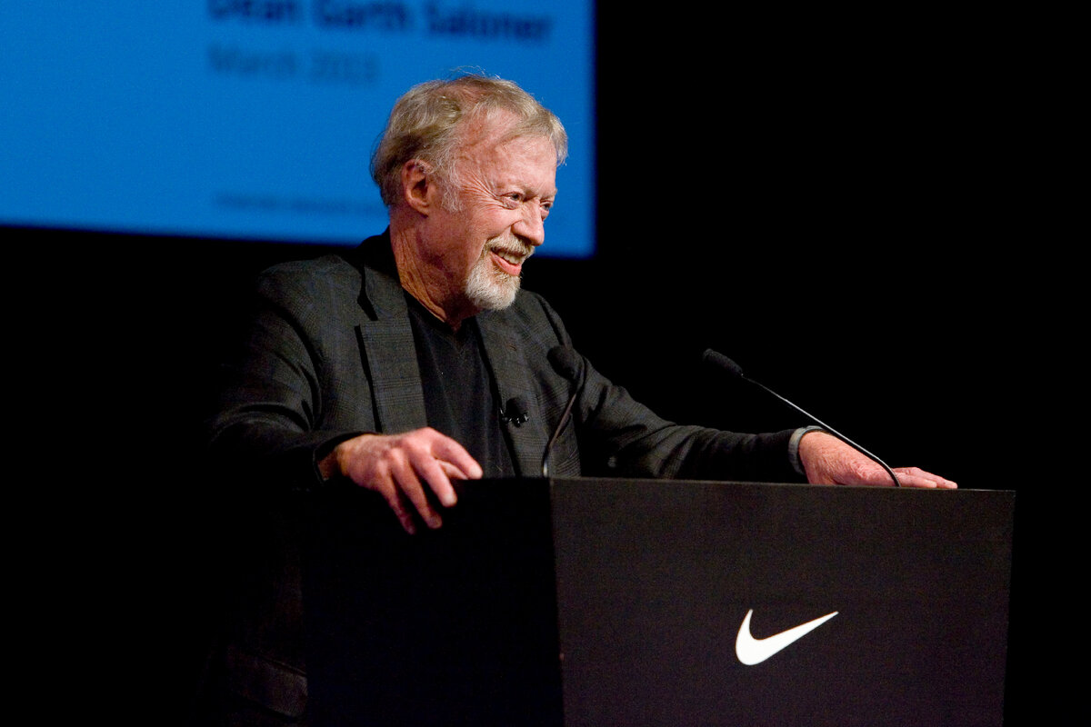 Найт биография. Основатель Nike Фил Найт. Филип Найт. Phil Knight Nike. Фил Найт фото.