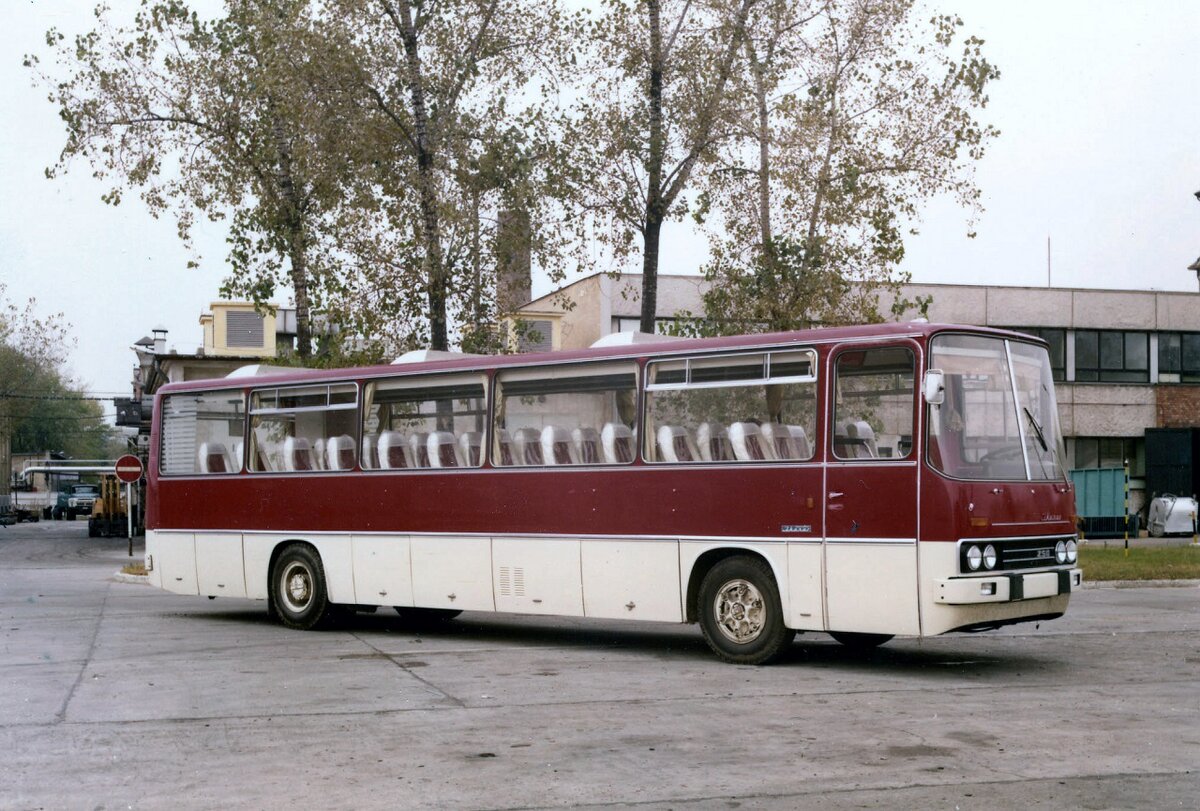 ▲ Ikarus 250.12 примерно 1978 г. выпуска.