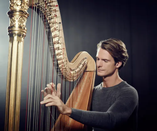 – Вызов принят.