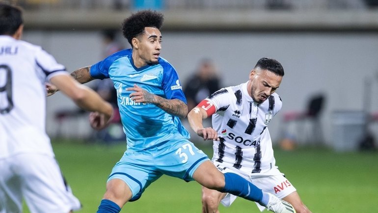    «Нефтчи» победил «Зенит» — 2:1. ФК «Зенит»