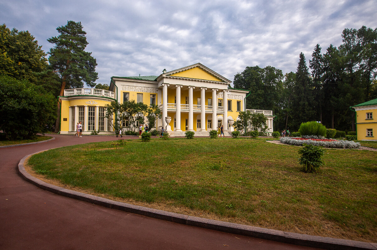 Усадьба горки ленинские фото