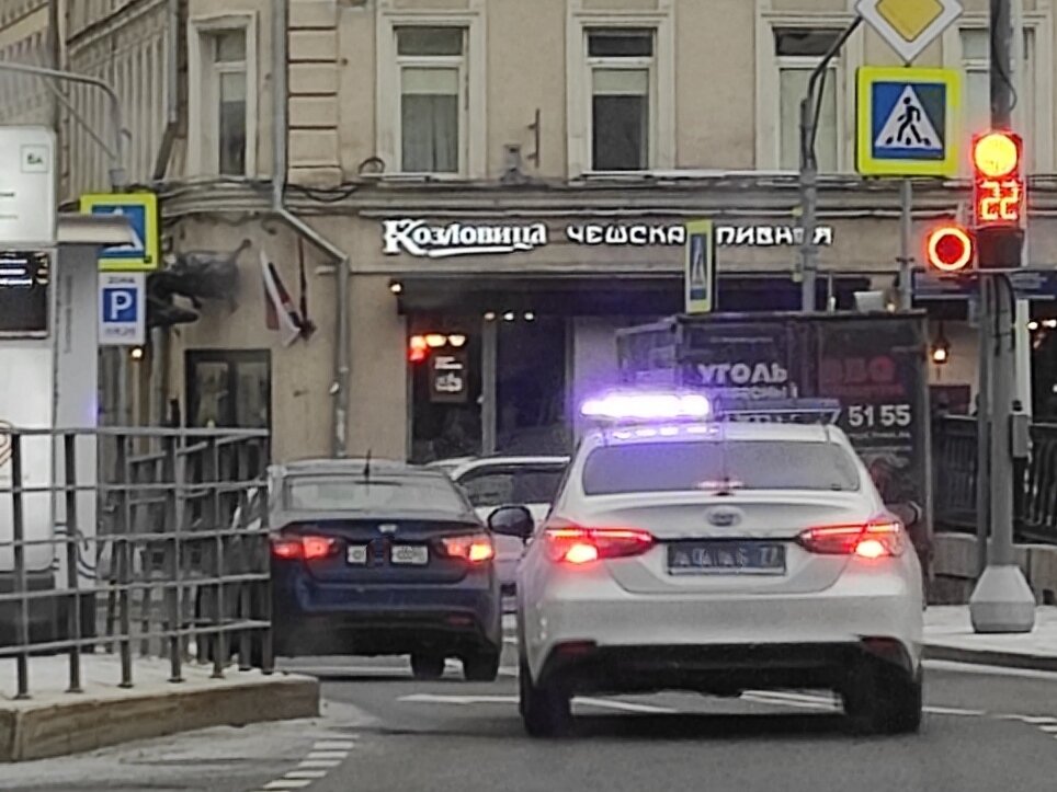 Мне тоже не попалась чёрная Камри