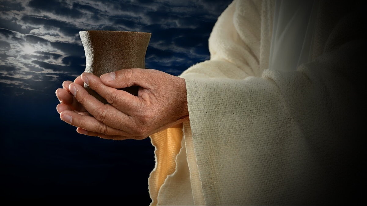 Это для западного общества актуальна эстетика стакана, заключённая в красоте, его изяществе и причудливых формах.