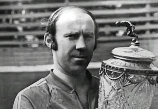 Виталий Старухин - лучший футболист СССР-1979 (по версии еженедельника Футбол)