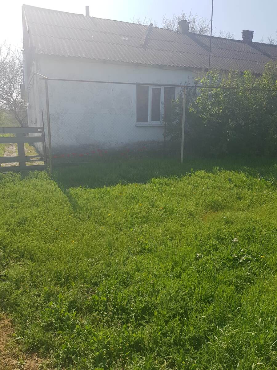 СТАРЫЙ ДОМ, КОТОРОМУ ТОЖЕ ТАК МНОГОЕ ХОЧЕТСЯ... (из личных фото автора, к рассказу "Так хочется...")