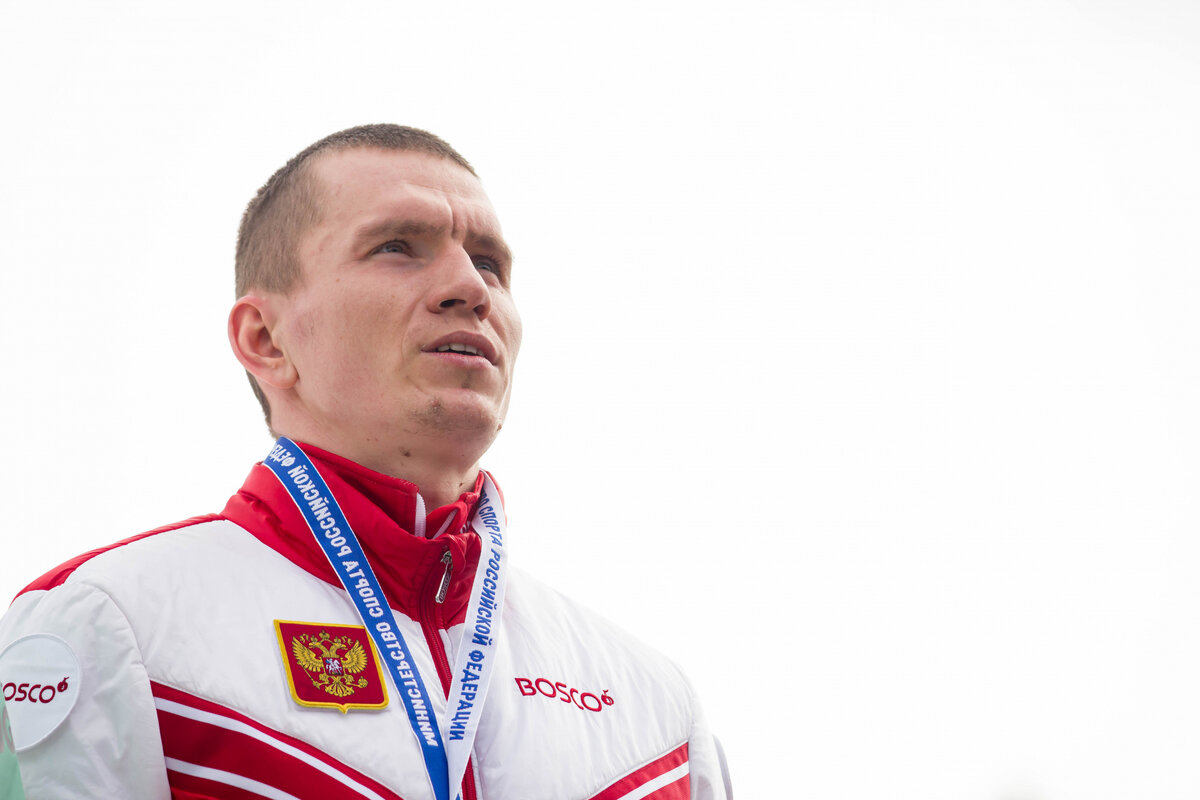 Александр Большунов