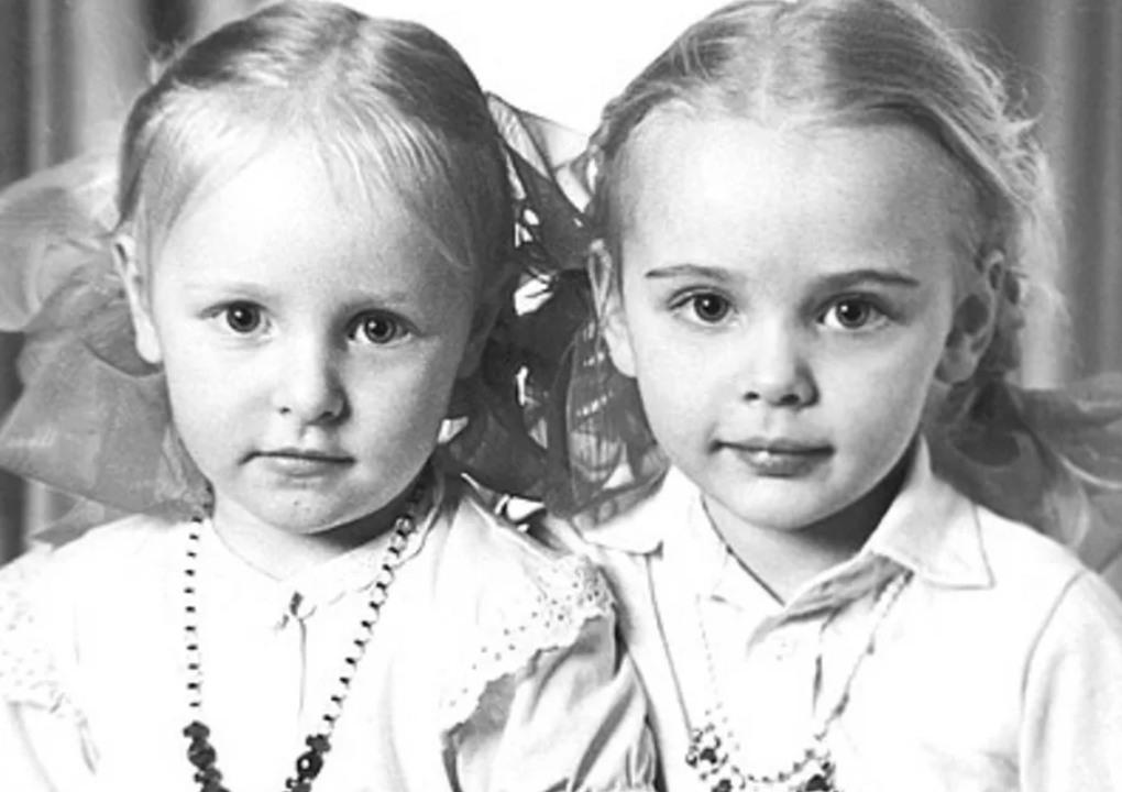 Я недавно уже рассказывал любопытные факты о старшей дочери Владимира Владимировича Марии. Теперь же поделюсь интересным об ее младшей сестре Катерине. Даме не менее закрытой, по понятным причинам.-5