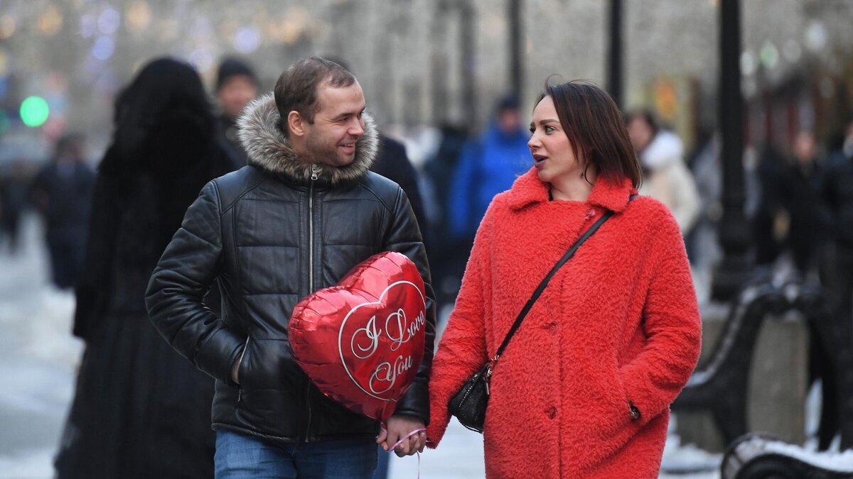 Празднуют новый год. Предновогодние праздники в россии. Рождество в европе. Встречаем 2017. Встречаем 2017.