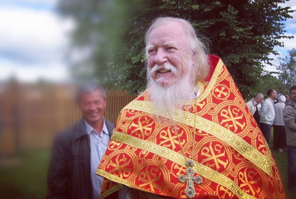 Димитрий Смирнов (07.03.1951 — 21.10.2020 гг.) — протоиерей, церковный и общественный деятель, проповедник, миссионер.