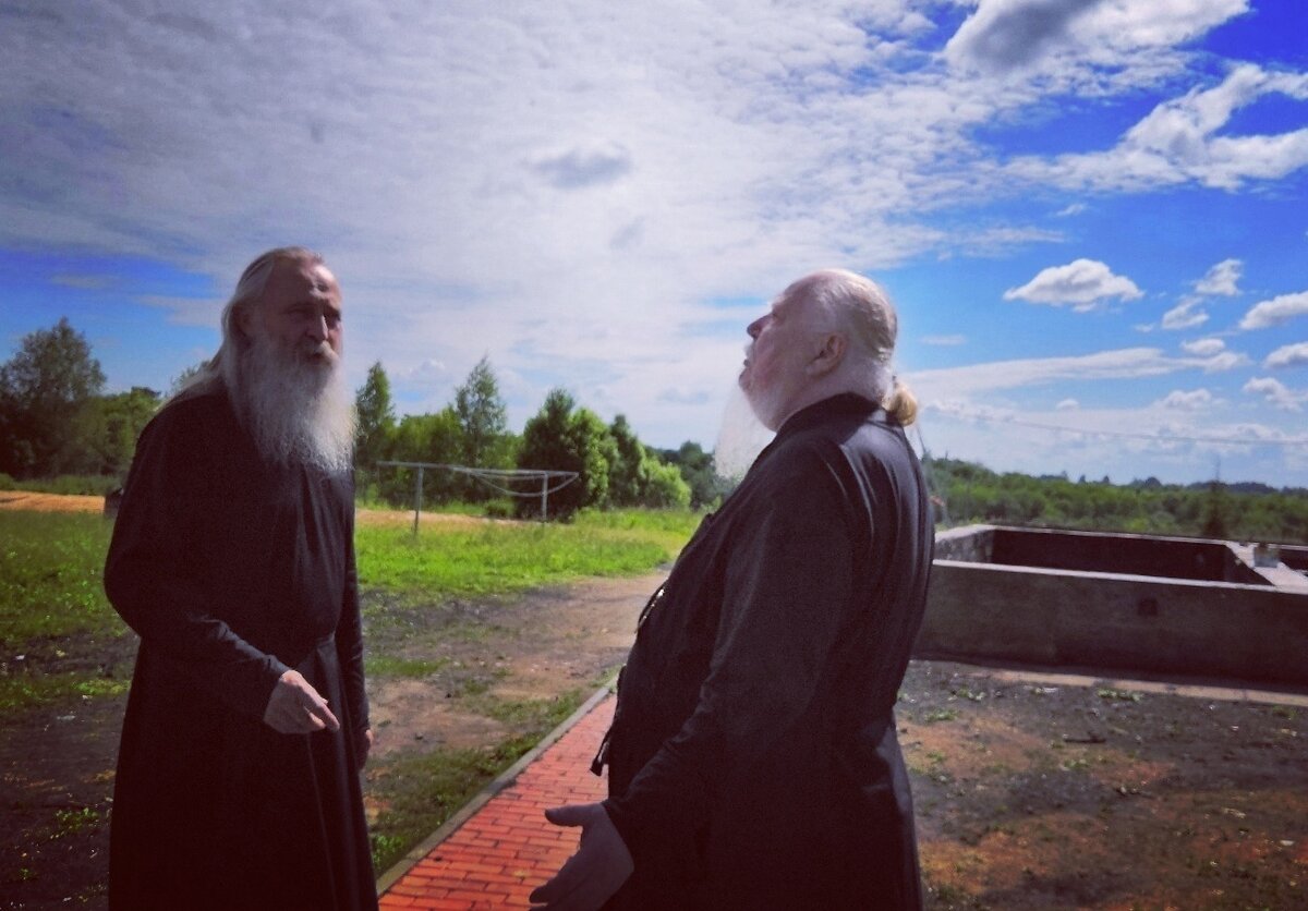 Отец Димитрий Смирнов: «Христианин должен Бога непрестанно благодарить за всё — и за радость, и за скорбь».