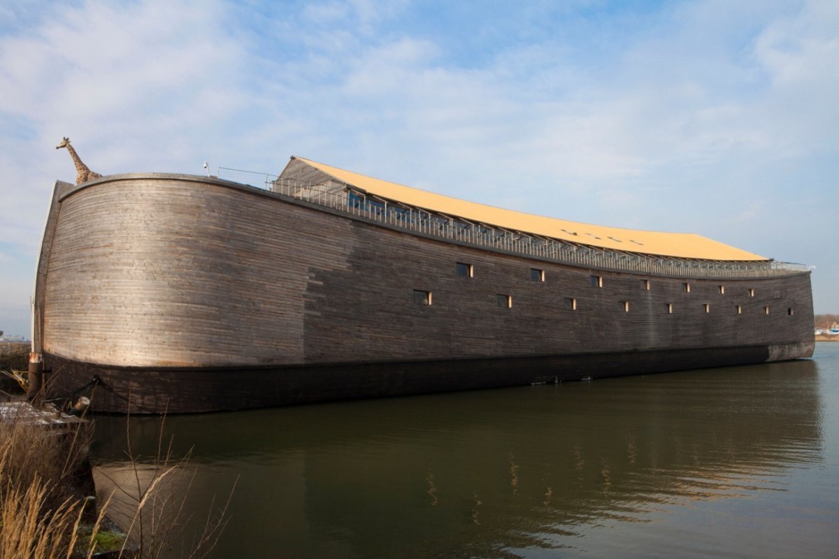 Ноев ковчег нидерланды. Ковчег ноя сбоку. Новейший ноев ковчег. Новейший ноев ковчег. Современный ноев ковчег.