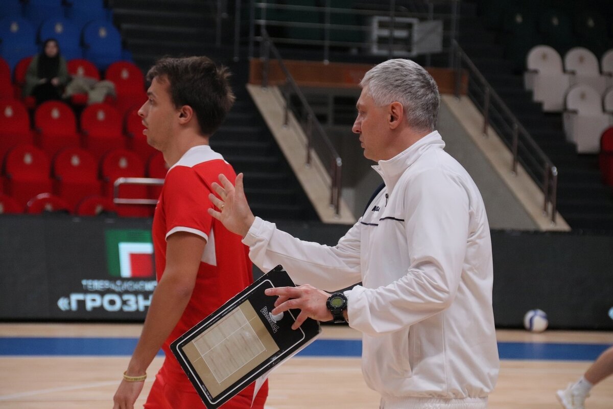 Впереди еще 6 туров на предварительном этапе.