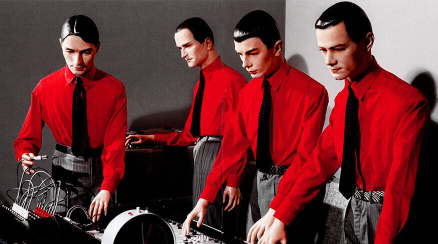 Kraftwerk the model. Kraftwerk 1978. Крафтверк робот. Kraftwerk немецкий музыкальный коллектив. Крафтверк Джоджо.