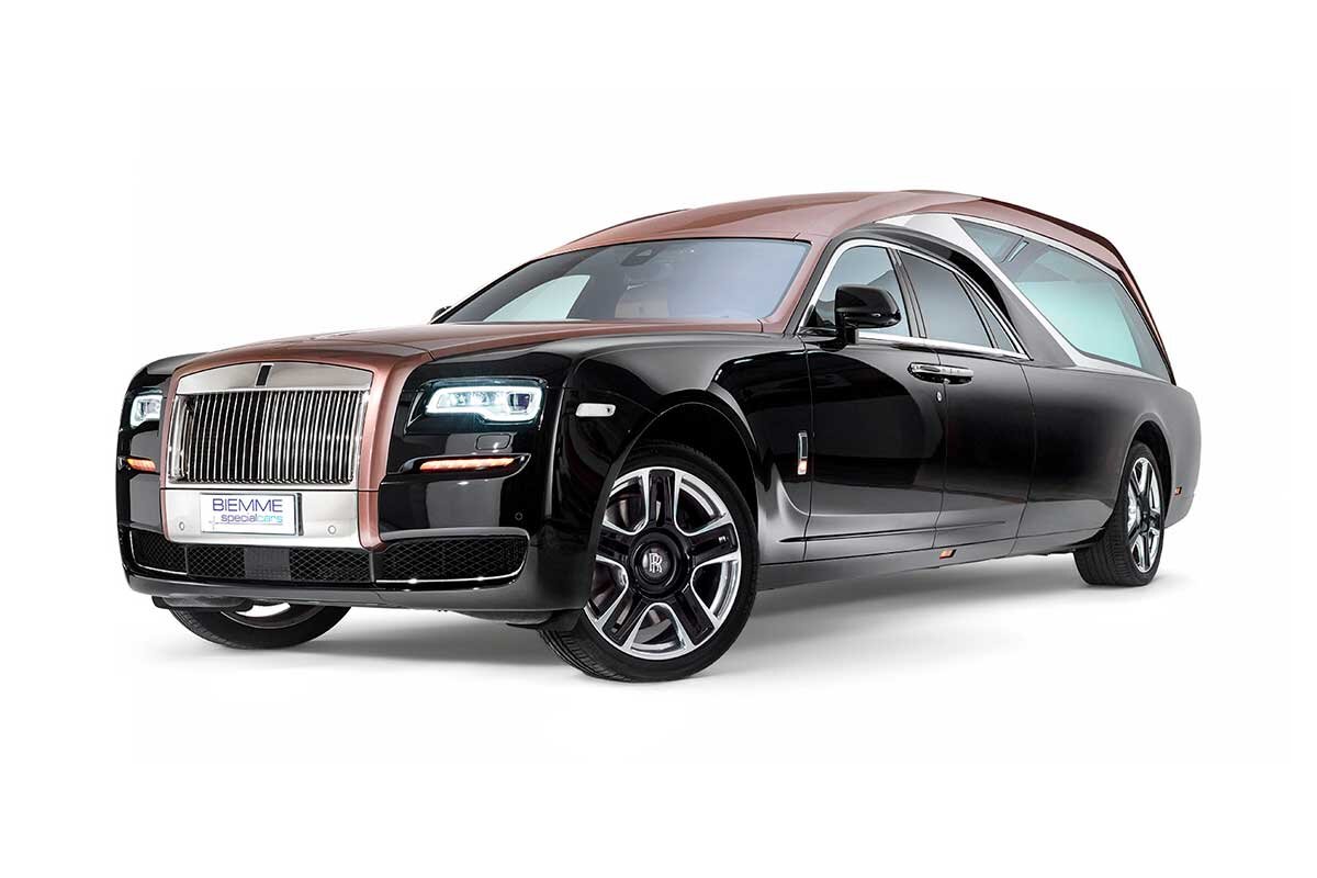 Итальянцы переделали Rolls Royce Ghost в катафалк – выглядит роскошно |  Tochka.by | Дзен