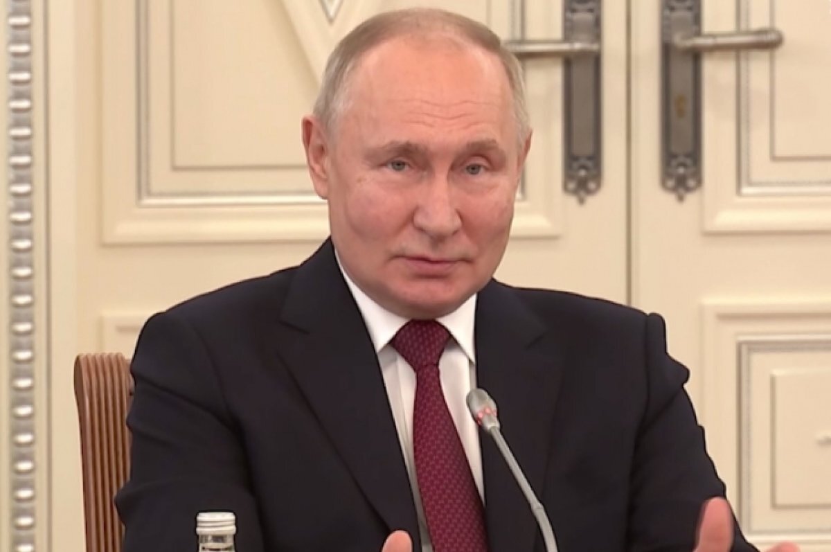    Путин примет участие в виртуальных саммитах G20 и БРИКС