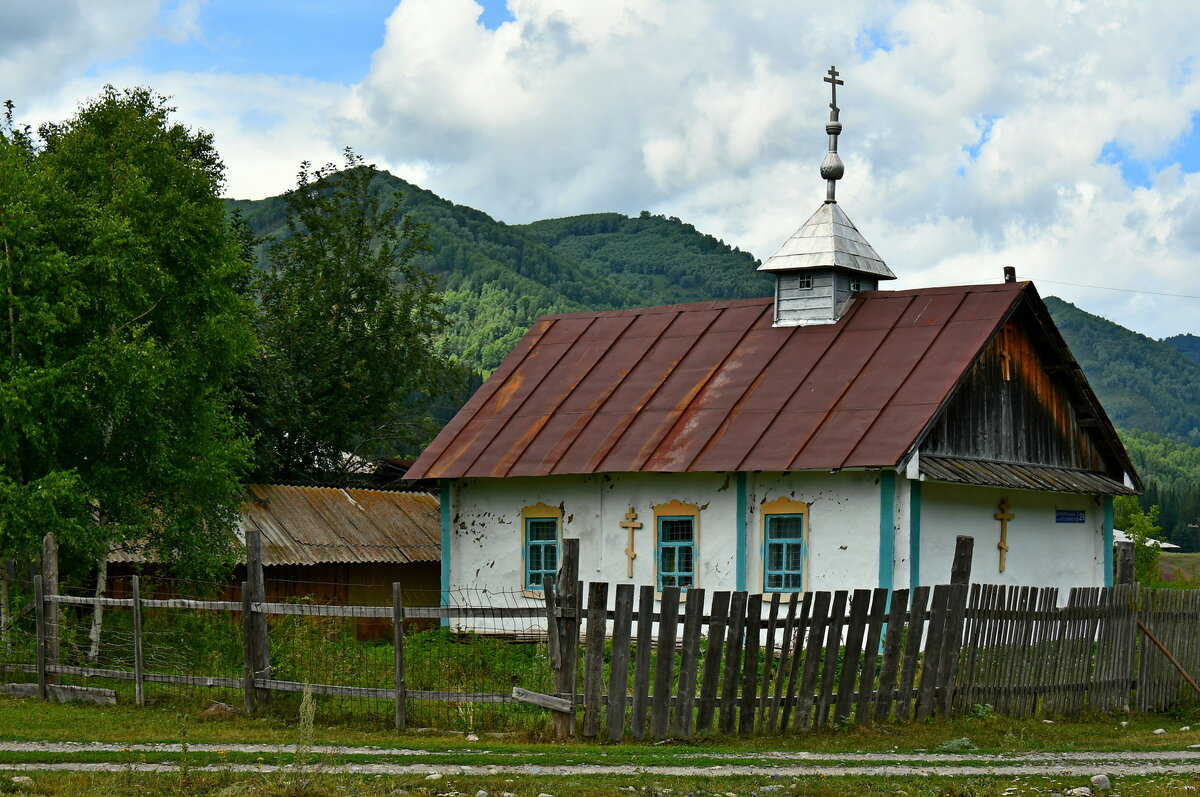 Старообрядческая церковь в селе Коробиха, Казахстан, август 2023 г.