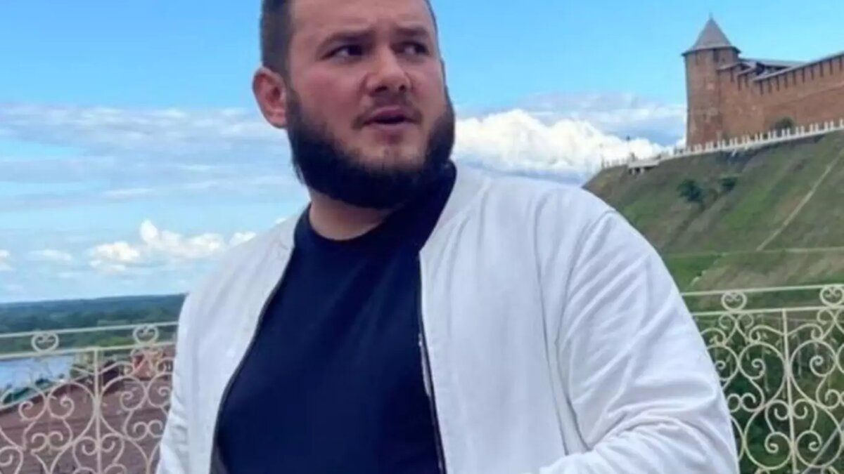     Новый ректор появился в Корпоративном университете правительства Нижегородской области — им стал Роман Марков. Об этом мужчина рассказал в личном Telegram-канале.